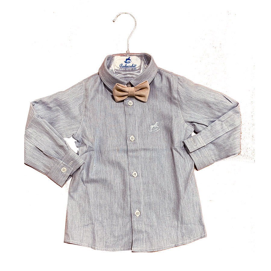 Chemise de la ligne de vêtements pour enfants Ambarabà, en beau tissu doux uni. Petit logo brodé ...
