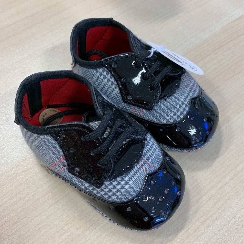 
  Scarpine della linea abbigliamento bambino Ambarabà, in morbidissimi materiali e
  con lavoraz...