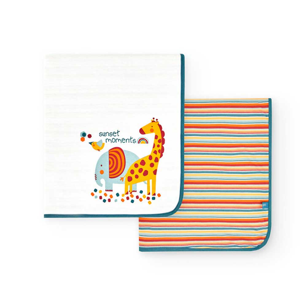 Composition: Exterior: 100% Cotton Interior: 100% Cotton

Washing instructions: Machine wash, max...