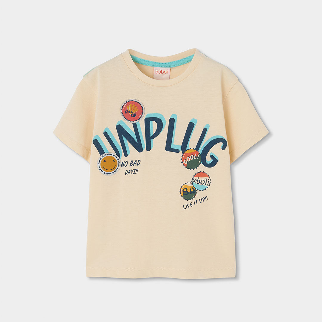 T-shirt de la ligne Abbigliamento Bambino Boboli, avec imprimé coloré sur le devant.
Composizione...