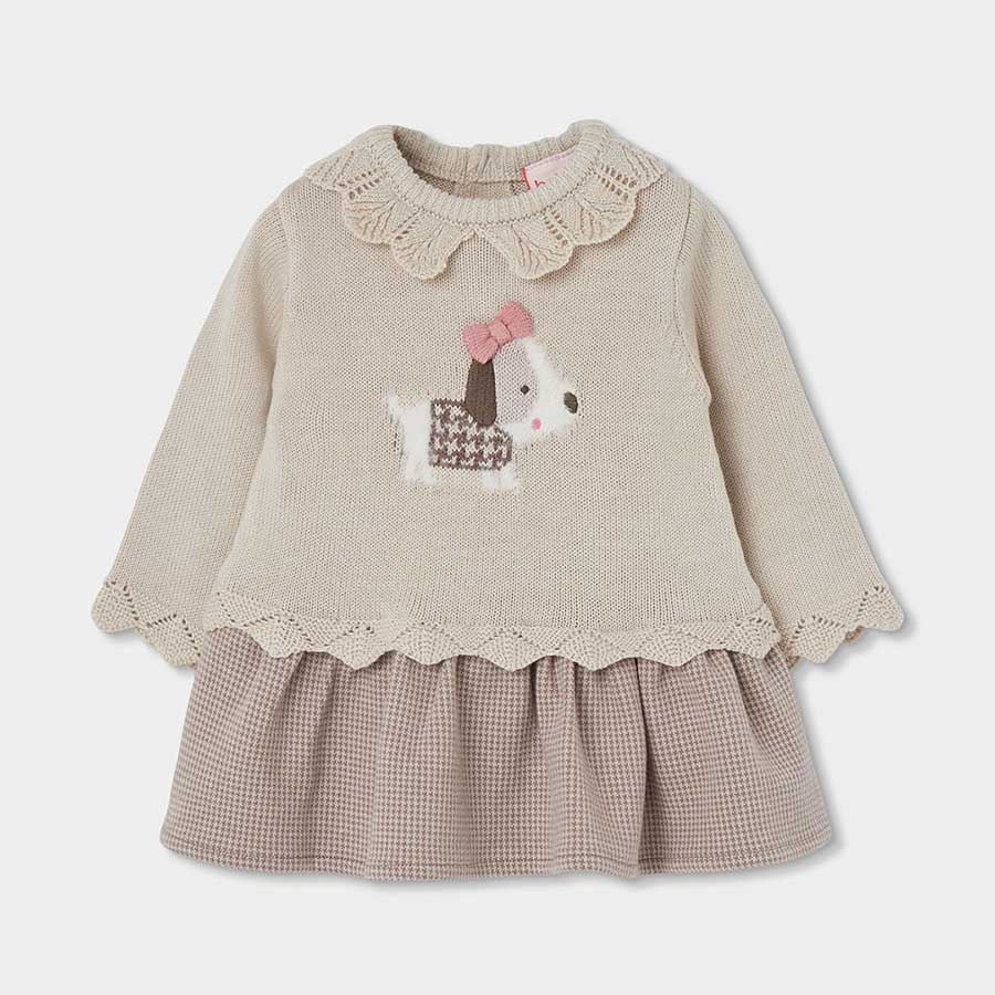 Cette ravissante robe allie le confort d'un pull chaud à la douceur d'une jupe plissée ; elle est...