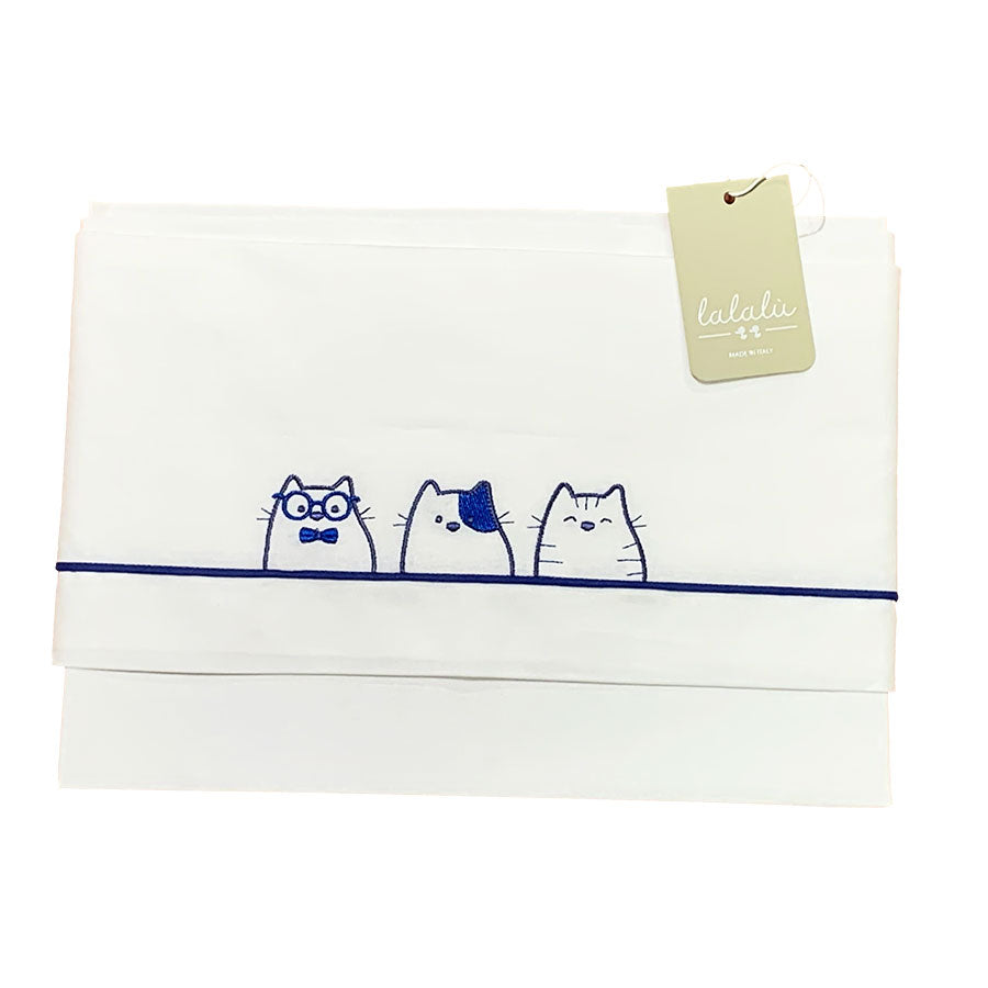 Drap de lit pour landau de la ligne Lalalù Bambino avec bordure bleue et charmante broderie de ch...