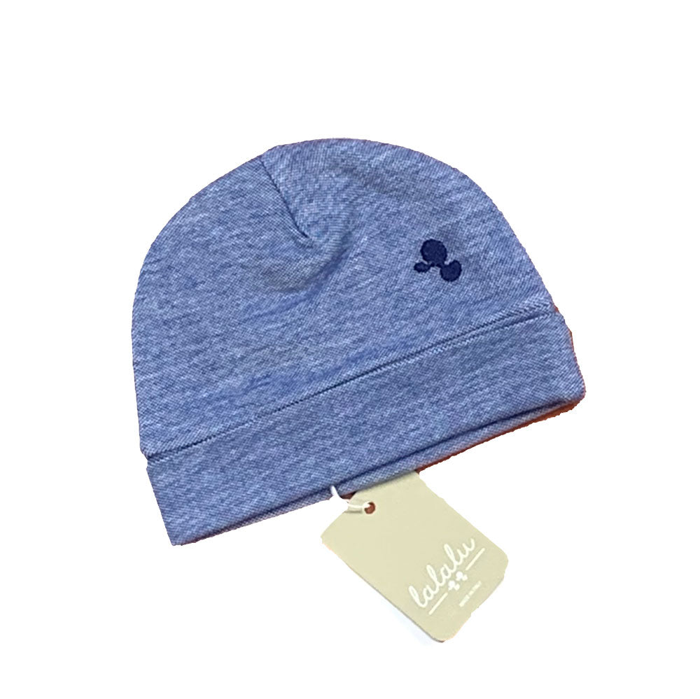 Cappellino della Linea Abbigliamento Bambino Lalalù, in piquet con piccolo logo ricamato.
Composi...