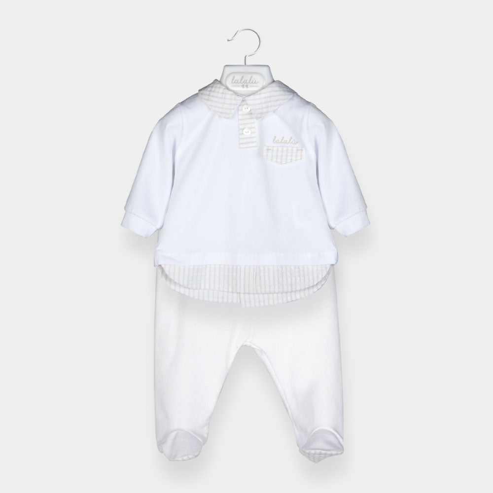Ensemble deux pièces de la ligne Vêtements Enfant Lalalù, avec pieds. La veste a un col chemise e...