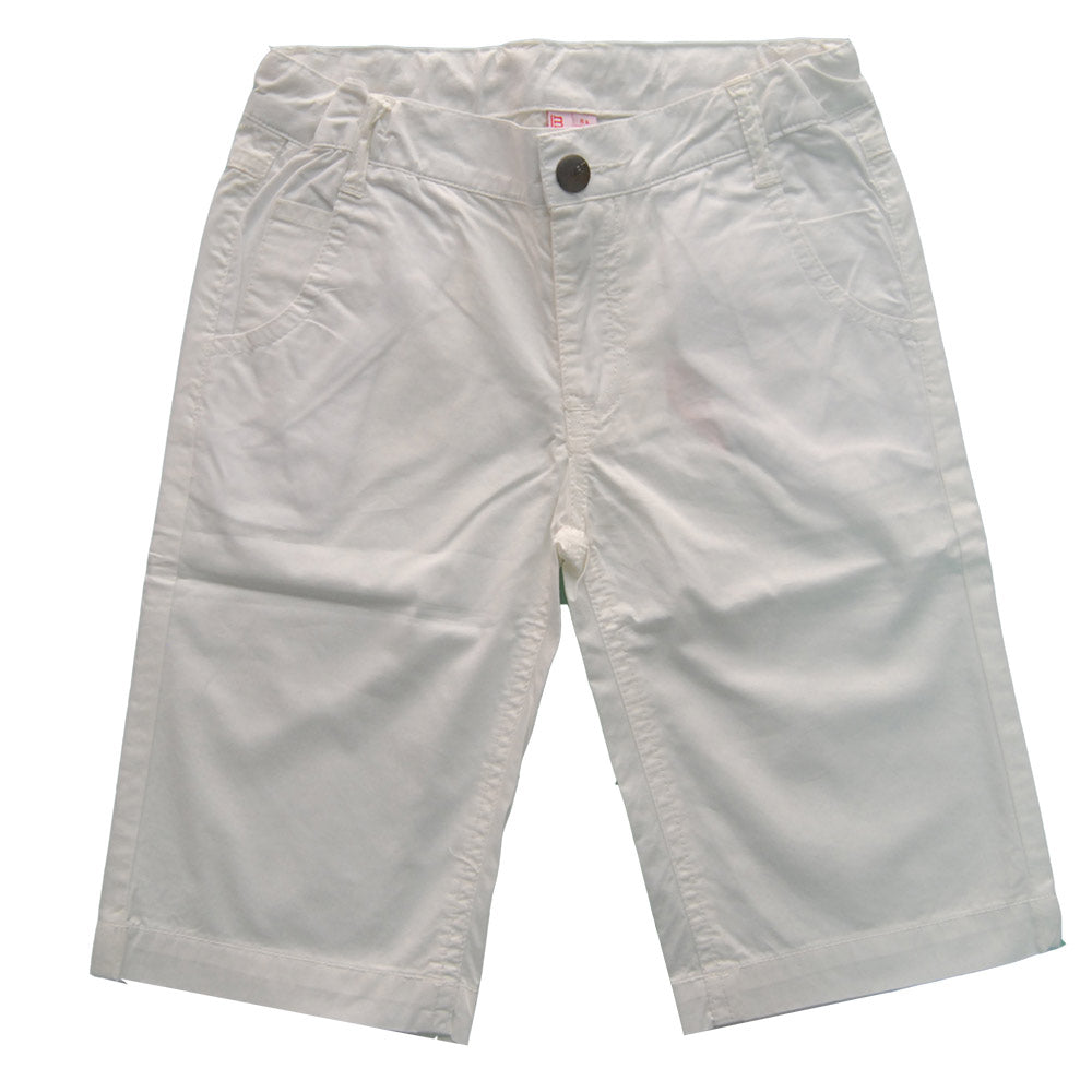 Bermuda de la ligne vêtements enfant Mirtillo. Modèle uni cinq poches.
  Taille ajustable à l'int...