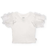 Maglietta bianca con maniche in tulle e fiori per bambina