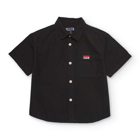 Camicia corta nera con bottoni e taschino per bambino.