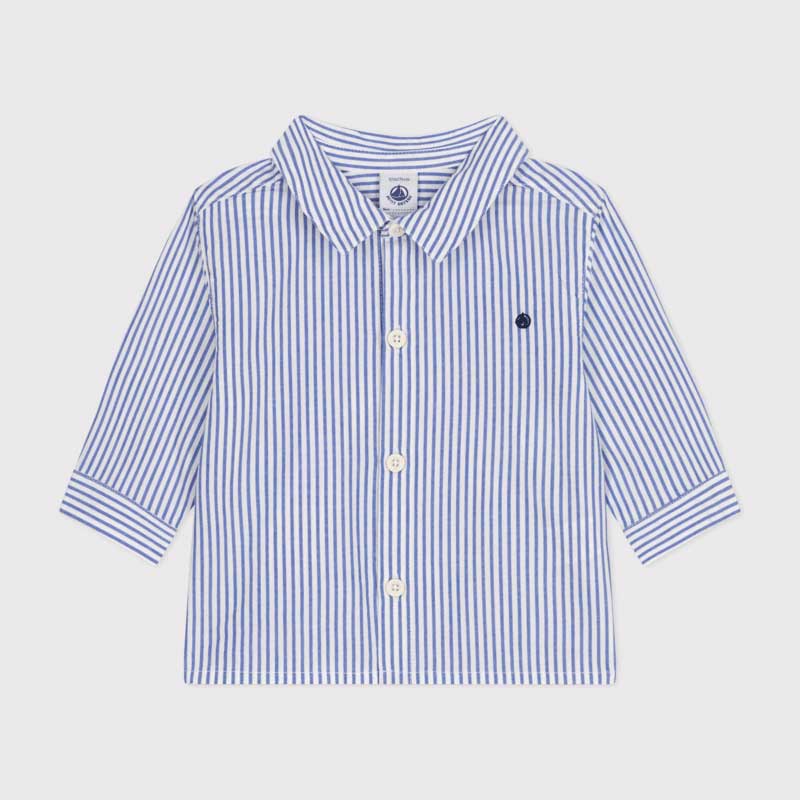
Striped poplin shirt from the Petit Bateau children's clothing line.
Button opening on the front...