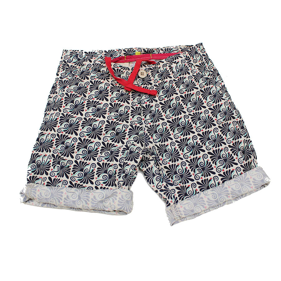 Bermuda de la ligne vêtements enfant Silvian Heach à motif floral, taille ajustable à la taille.
...