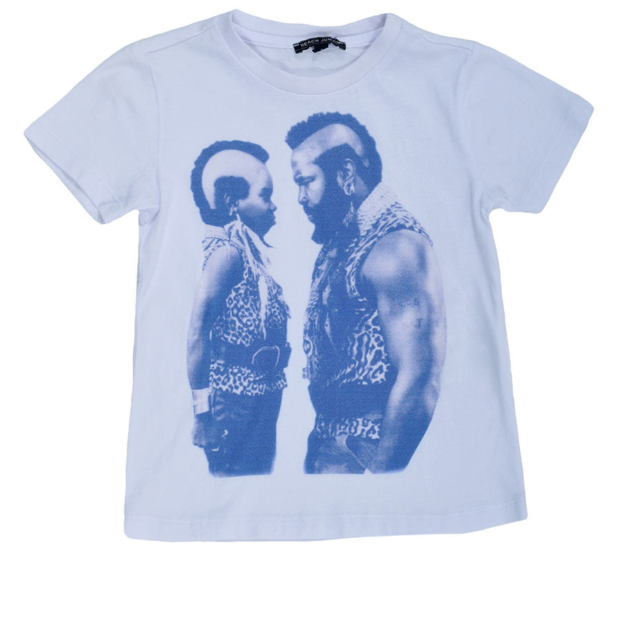 T-shirt de la ligne vêtements enfant Silvian Heach basique avec impression colorée
  sur le devan...