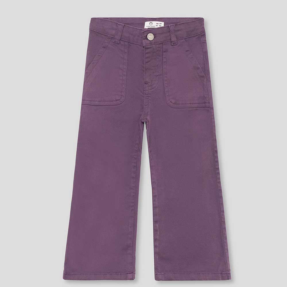 Questi pantaloni larghi violetti sono perfetti per la stagione autunno/inverno. Morbidi e comodi,...