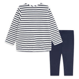 T-SHIRT EN MAILLE ET LEGGINGS