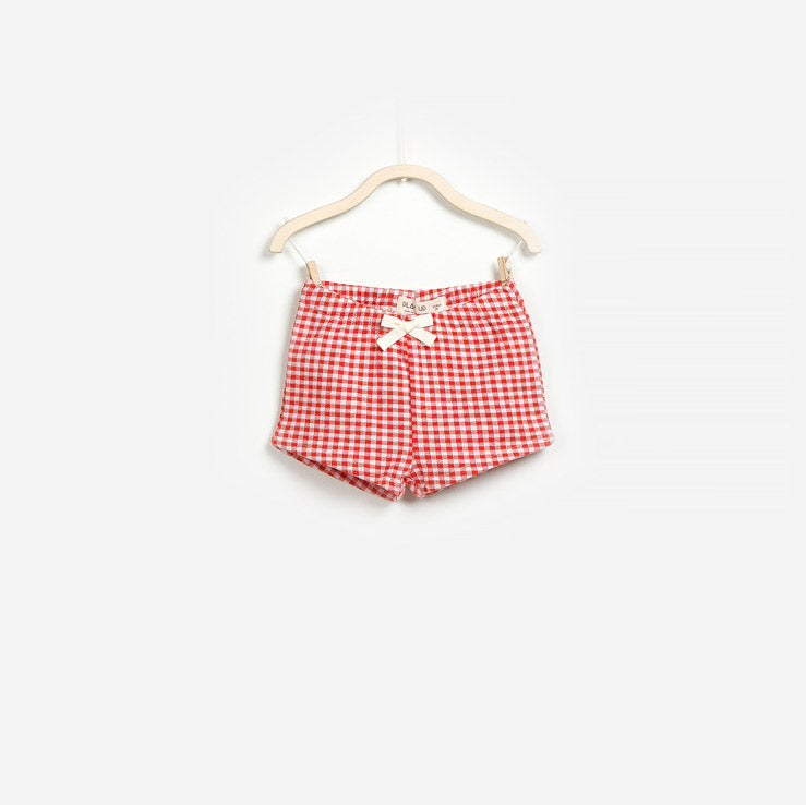 
  Vichy patterned shorts from the Play Up girls' clothing line.



  Composition: 100% Cotton


...