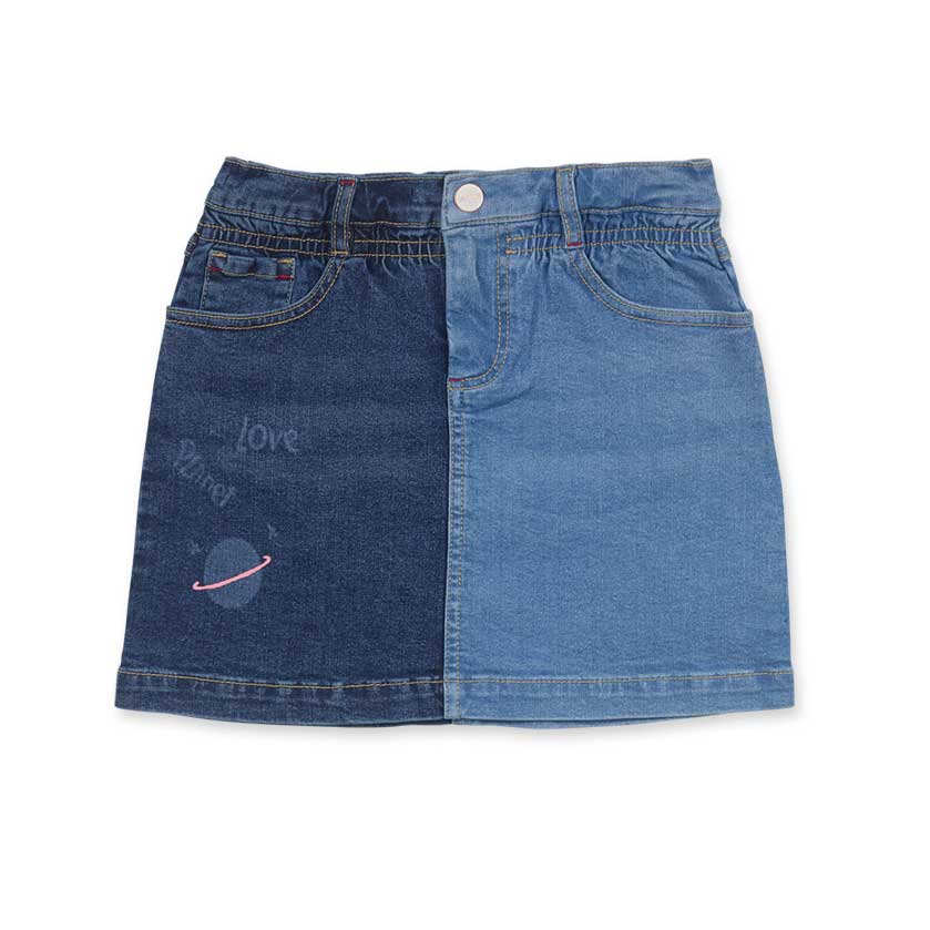 Denim skirt from the Tuc Tuc Girls' Clothing Line, with asymmetrical colour.
Composition: COTTON ...
