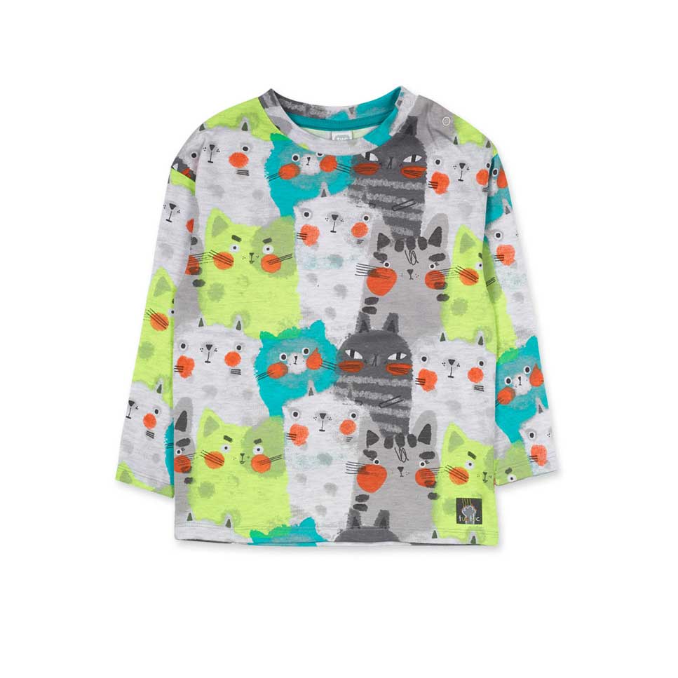 Long-sleeved t-shirt from the Tuc Tuc children's clothing line, with an all-over cat pattern.
Com...